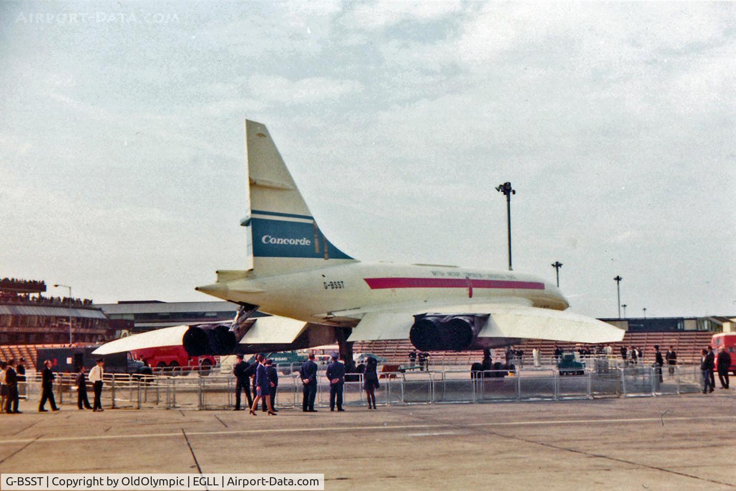 G-BSST, 1966 Aerospatiale-BAC Concorde Prototype C/N 002/13520, Promotional visit to Heathrow 1971