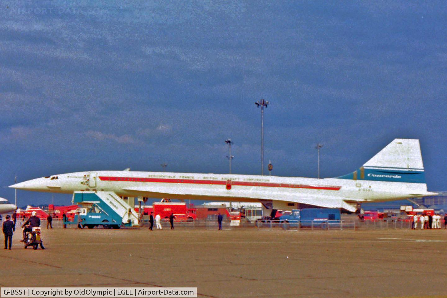 G-BSST, 1966 Aerospatiale-BAC Concorde Prototype C/N 002/13520, Promotional visit to Heathrow 1971