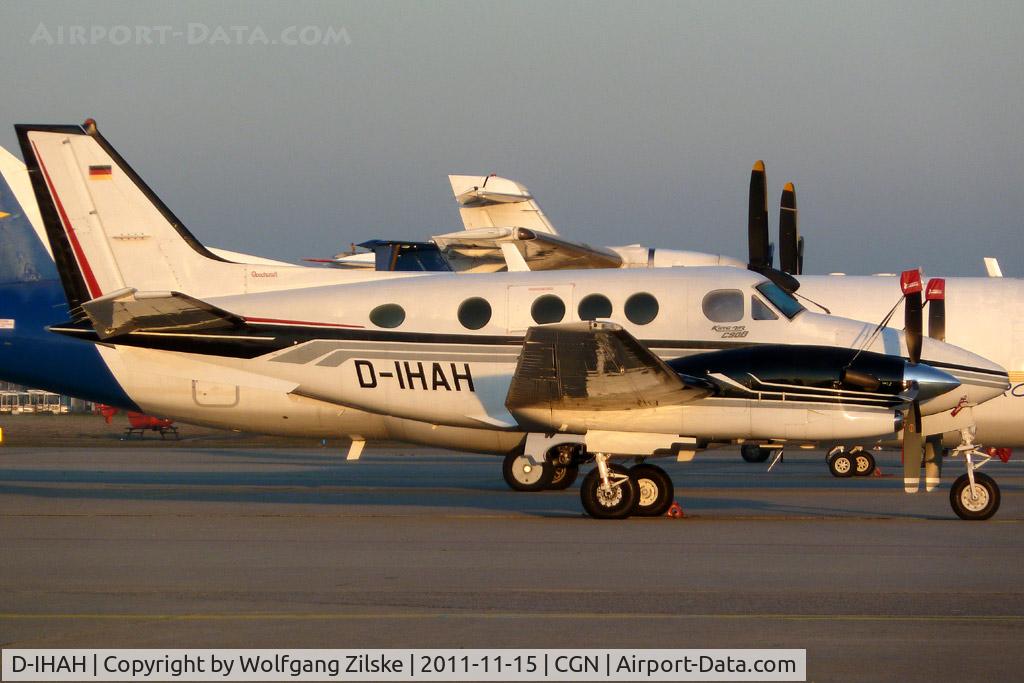 D-IHAH, 1994 Beech C90B King Air C/N LJ-1370, visitor