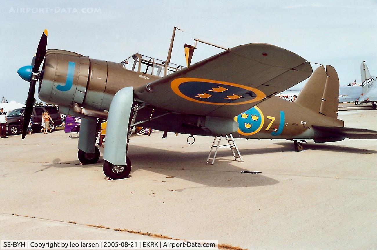SE-BYH, 1943 Saab B17A C/N 17239, Roskilde Air Show 21.8.05