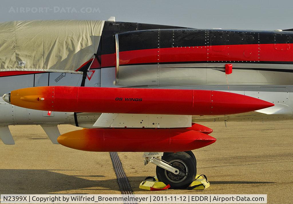 N2399X, 1980 Aero L-39C Albatros C/N 031612, Fuel Tanks.