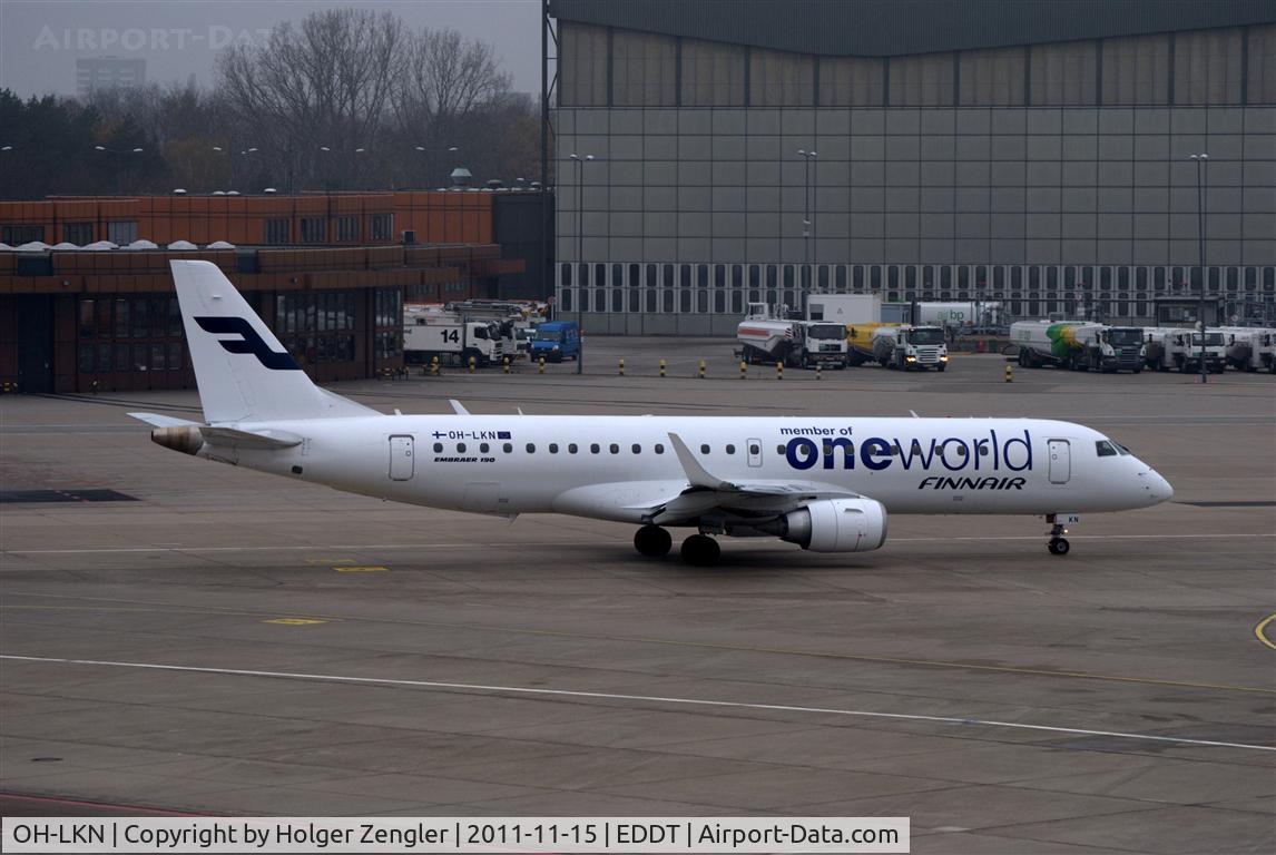 OH-LKN, 2009 Embraer 190LR (ERJ-190-100LR) C/N 19000252, Leaving TXL for a ride to Helsinki/Finland.