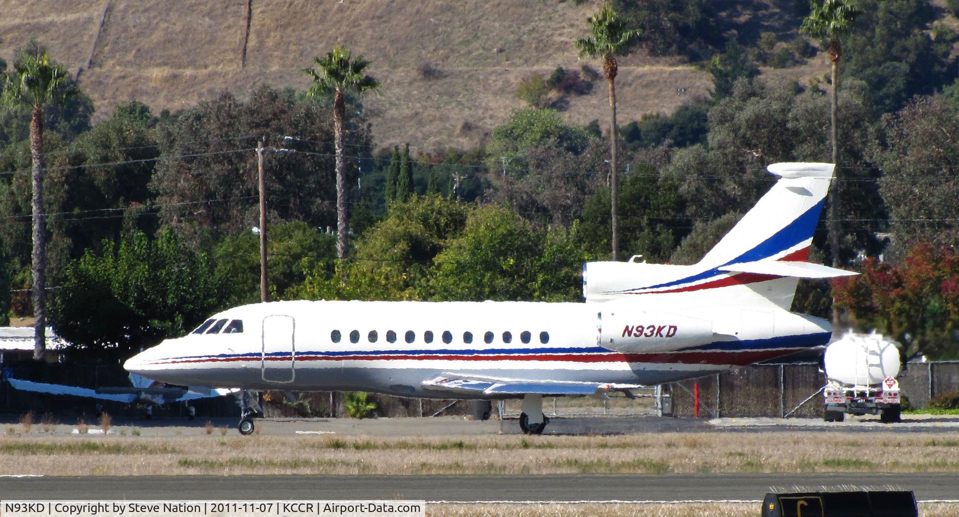 N93KD, 2007 Dassault Falcon 900EX C/N 182, Pegasus VI LLC (Alamo, CA) 2007 Dassault FALCON 900EX taxiing for RWY 1L at Buchanan Field (certification class of N93KD is Experimental - why?)