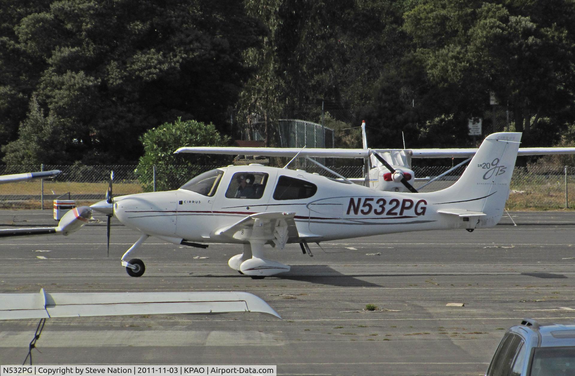 N532PG, 2008 Cirrus SR20 C/N 1991, Harbinger Aviation LLC 2008 Cirrus Design SR20 taxiing at Palo Alto, CA