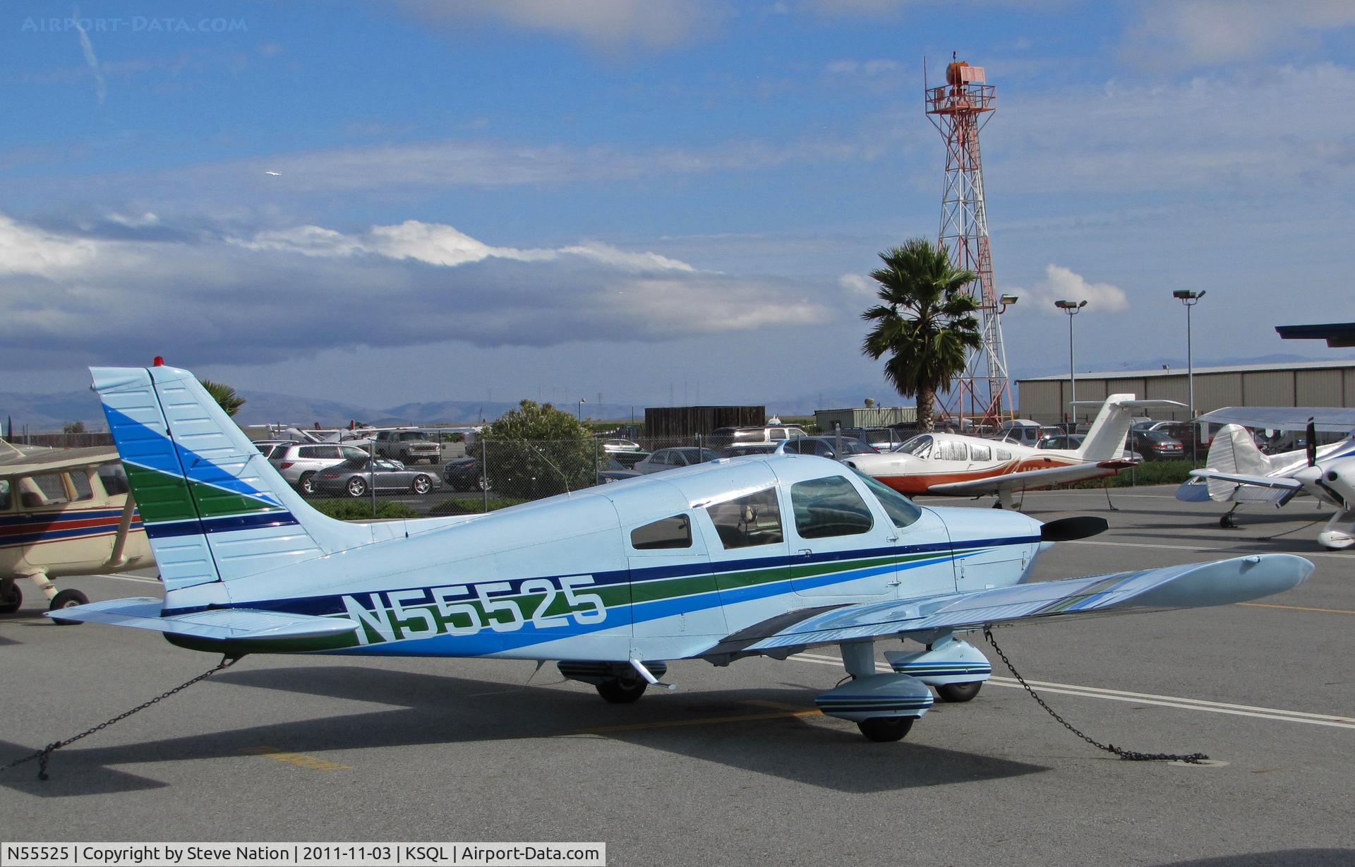 N55525, 1973 Piper PA-28-140 C/N 28-7325426, 1973 Piper PA-28-140 visting from the Sacramento area at San Carlos, CA