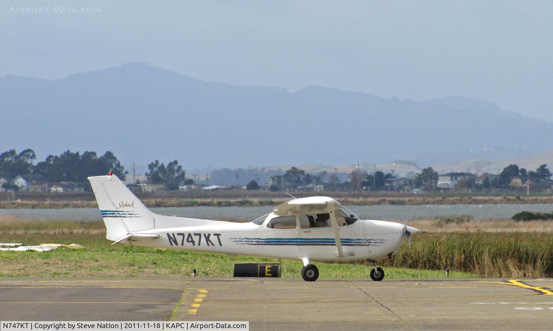 N747KT, 1997 Cessna 172R C/N 17280020, Locally-based IASCO Flight Training 1997 Cessna 172R taxis back to school ramp at Napa, CA