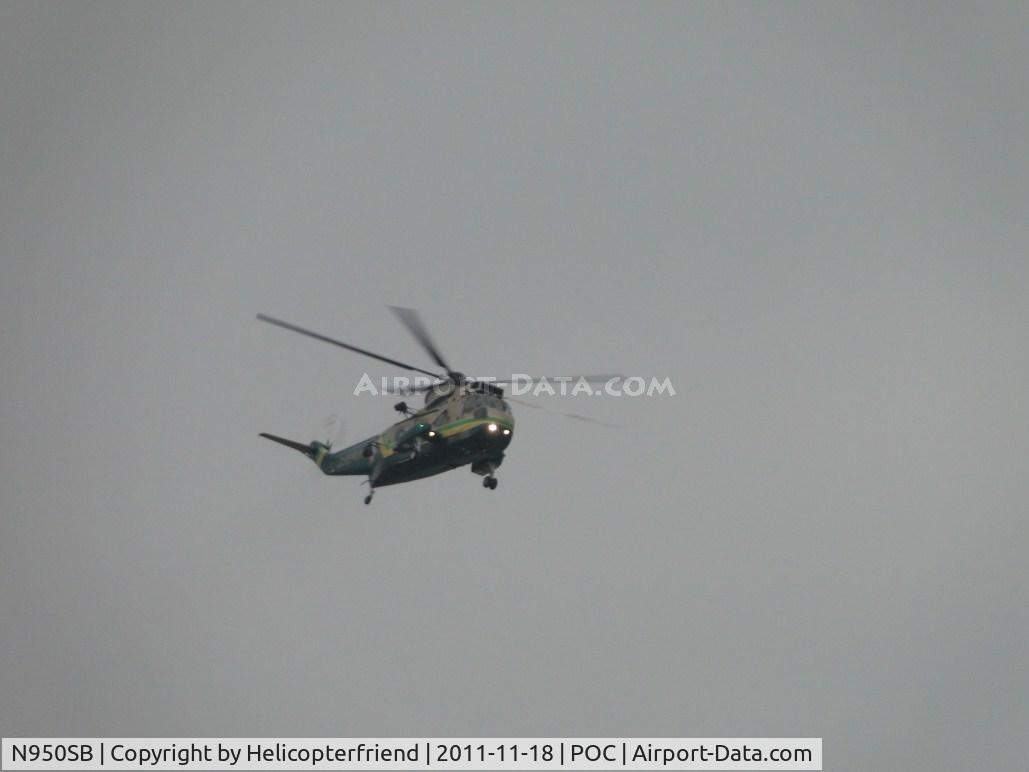 N950SB, Sikorsky SH-3H Sea King C/N 61372, Lifting off from the scene of the downed Mooney at LA County Fairplex