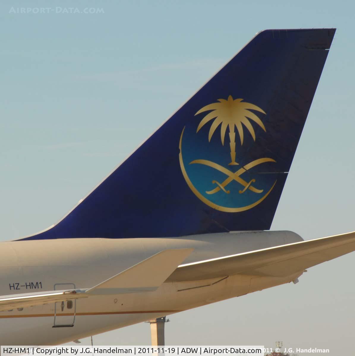 HZ-HM1, 2001 Boeing 747-468 C/N 28343, tail logo