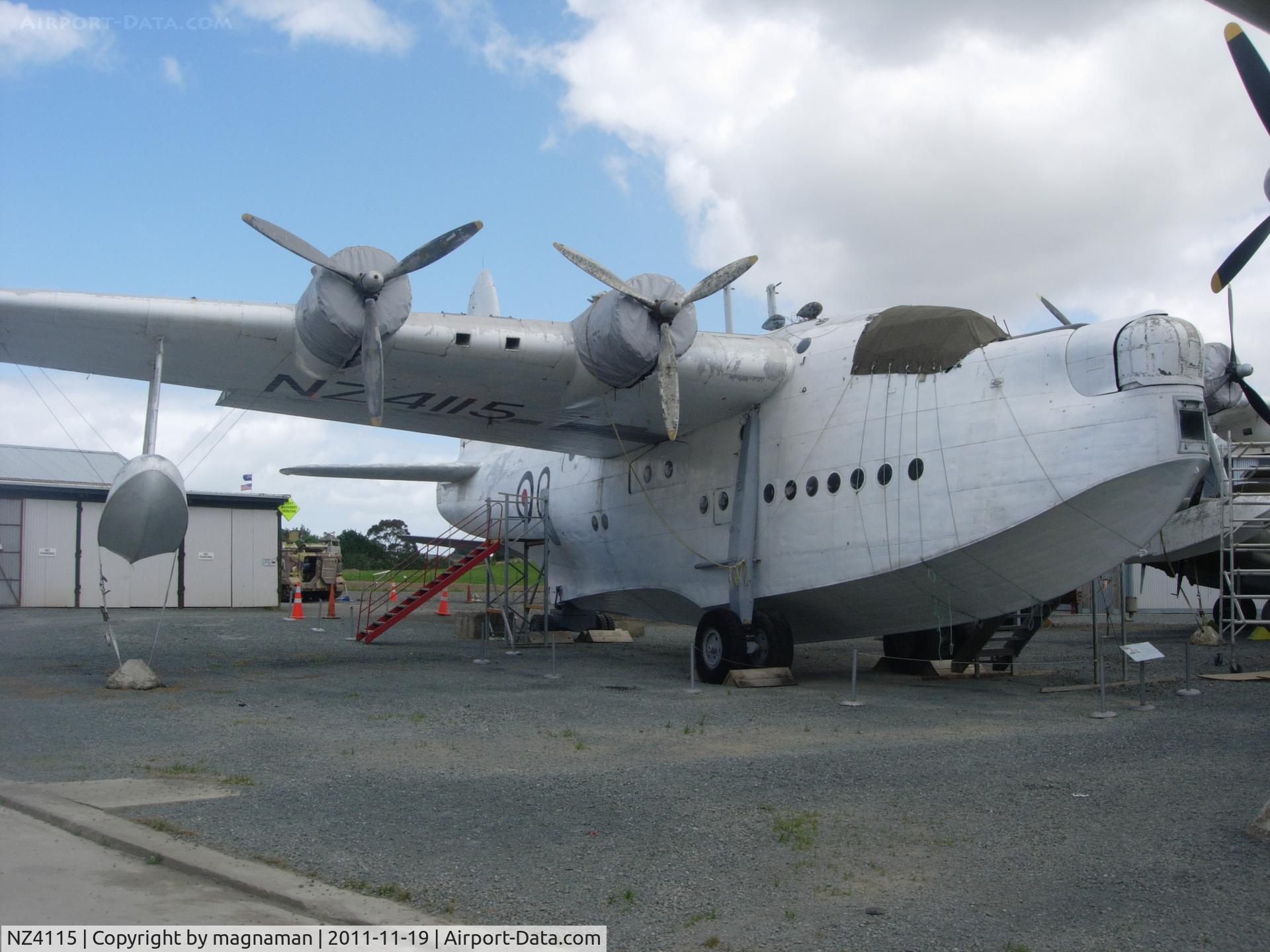 NZ4115, Short S.25 Sunderland V C/N SH.1552, Outside at MOTAT