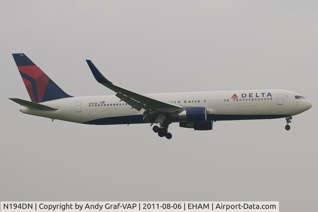 N194DN, 1997 Boeing 767-332 C/N 28451, Delta Airlines 767-300