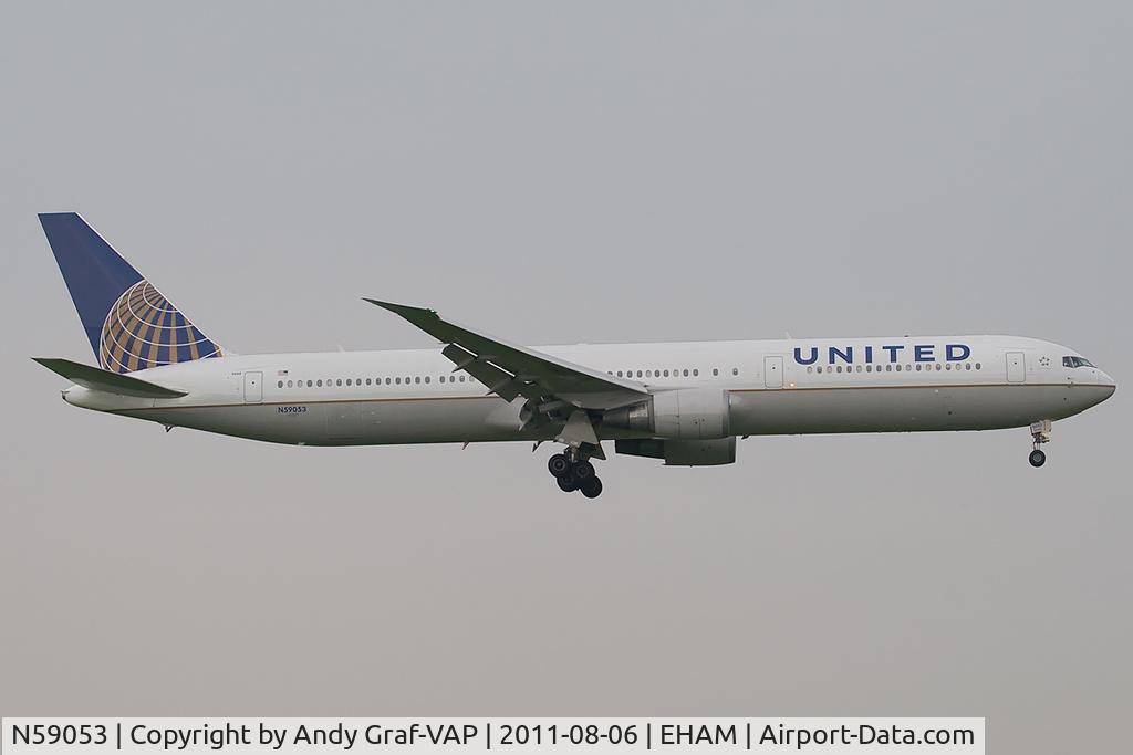 N59053, 2000 Boeing 767-424/ER C/N 29448, United Airlines 767-400