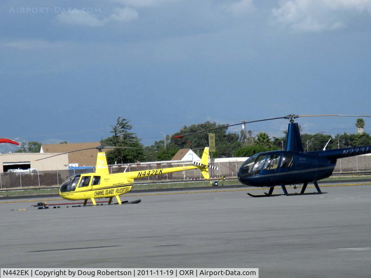 N442EK, 2002 Robinson R44 Clipper C/N 1146, 2002 Robinson R44 CLIPPER, Lycoming O-540-F1B5 260 Hp derated to 225 Hp at takeoff, 205 Hp continuous, pop-out floats-helicopter scenic tours