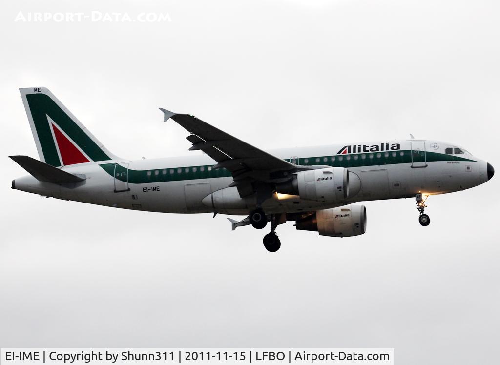 EI-IME, 2002 Airbus A319-112 C/N 1740, Landing rwy 14R