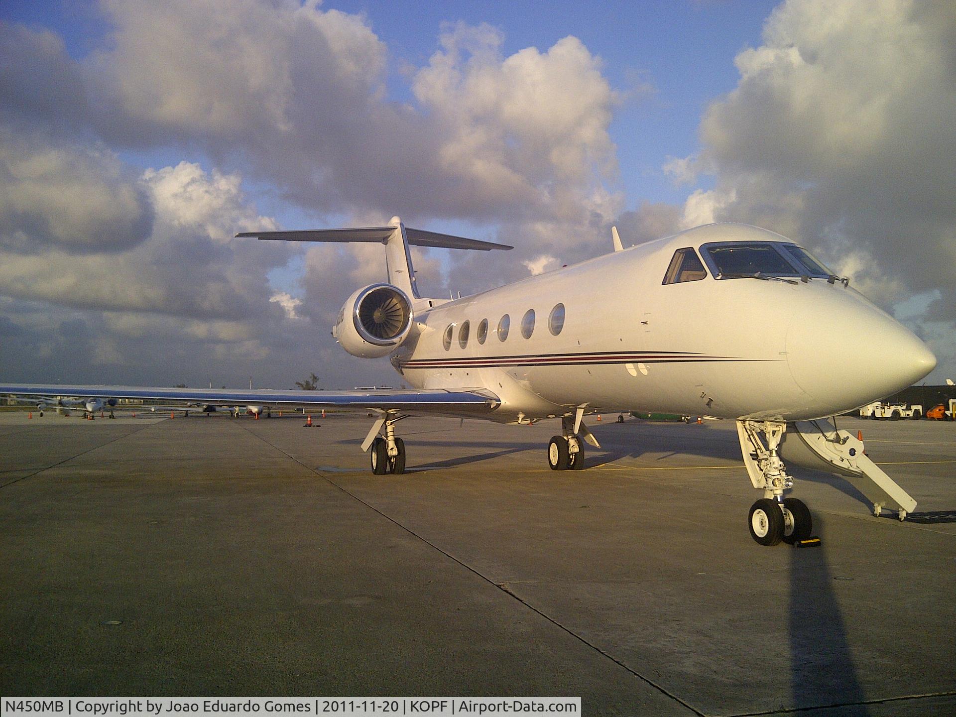 N450MB, 1996 Gulfstream Aerospace G-IV C/N 1295, Park at  KOPF Opalocka Airport...