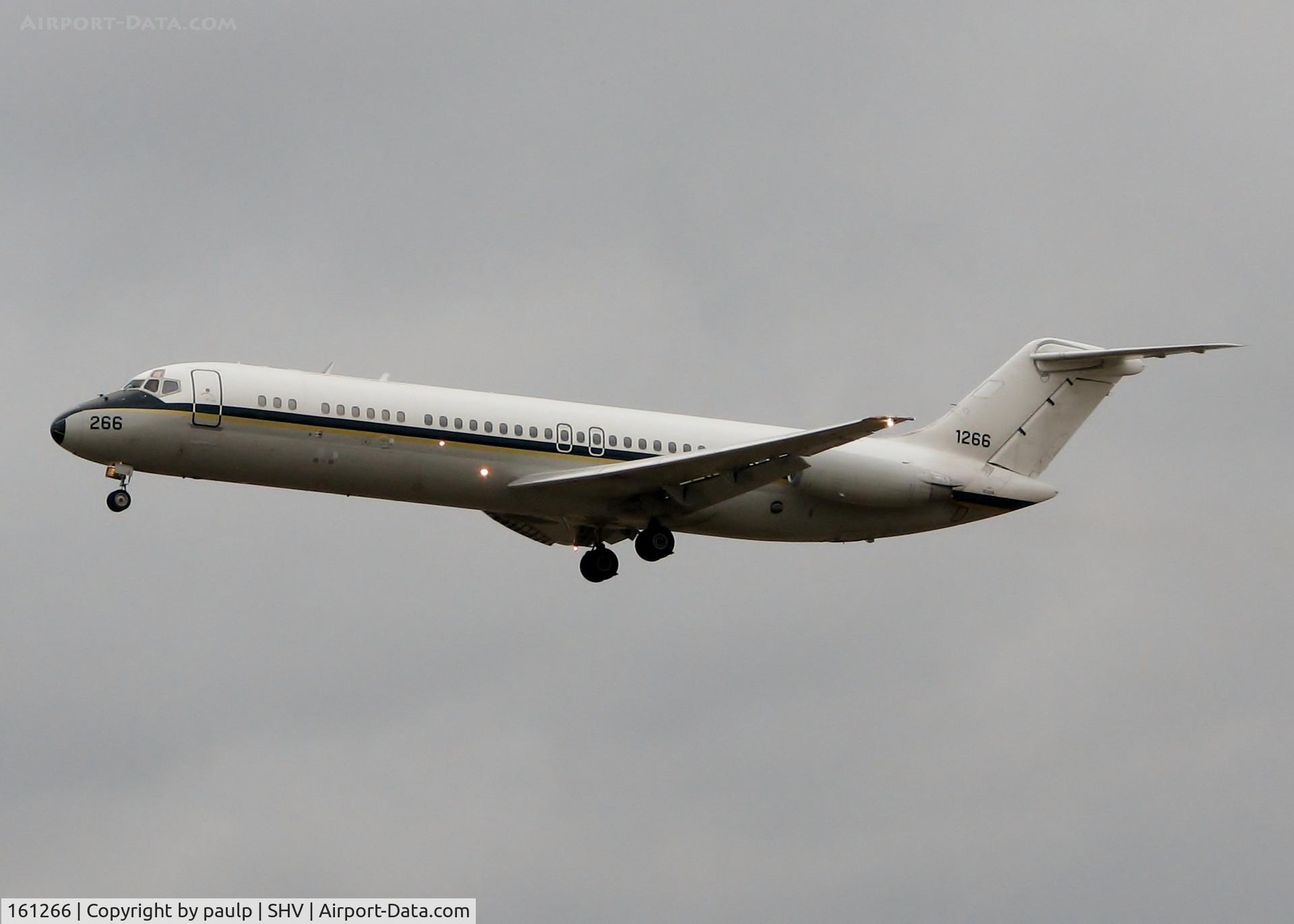 161266, 1981 McDonnell Douglas C-9B Skytrain II C/N 48137, Touch and goes at Shreveport Regional.