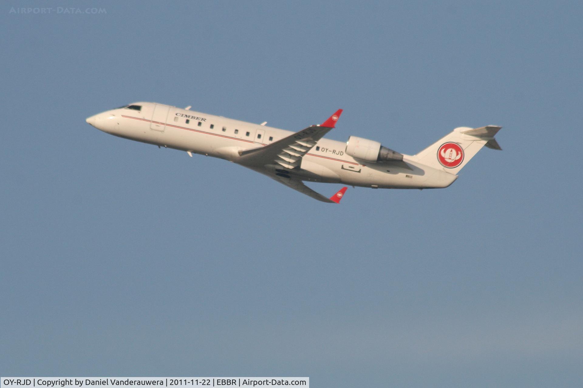 OY-RJD, 1993 Canadair CRJ-100LR (CL-600-2B19) C/N 7007, Flight SK1592 is climbing from RWY 25R