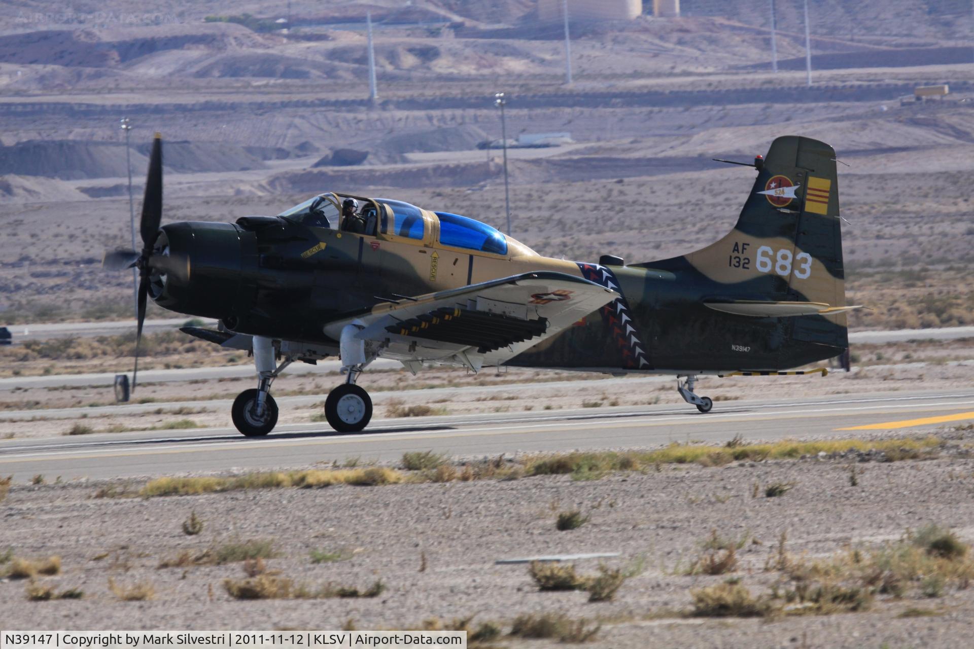 N39147, Douglas AD-5 (A-1E) Skyraider C/N 9540, Aviation Nation 2011
