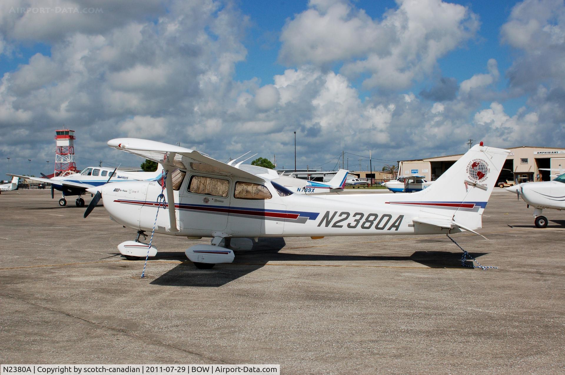 N2380A, 1998 Cessna 172R C/N 17280617, 1998 Cessna 172R N2380A at Bartow Municipal Airport, Bartow, FL