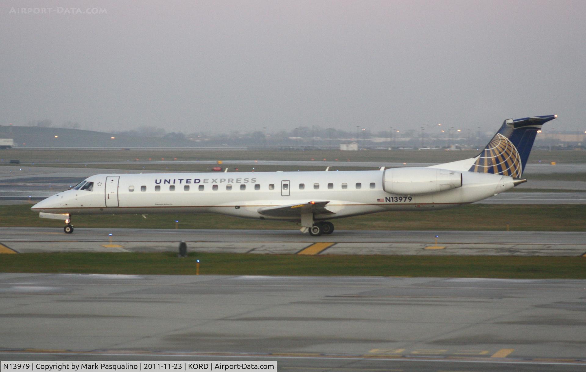N13979, 1999 Embraer ERJ-145LR (EMB-145LR) C/N 145181, EMB-145LR