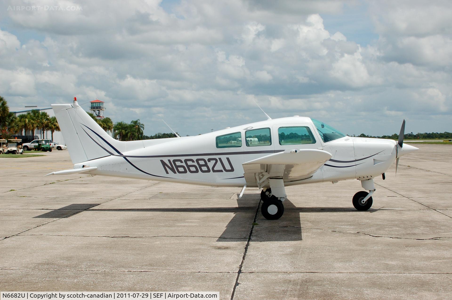 N6682U, 1983 Beech C23 Sundowner 180 C/N M-2389, 1983 Beech C23 Sundowner N6682U at Sebring Regional Airport, Sebring, FL