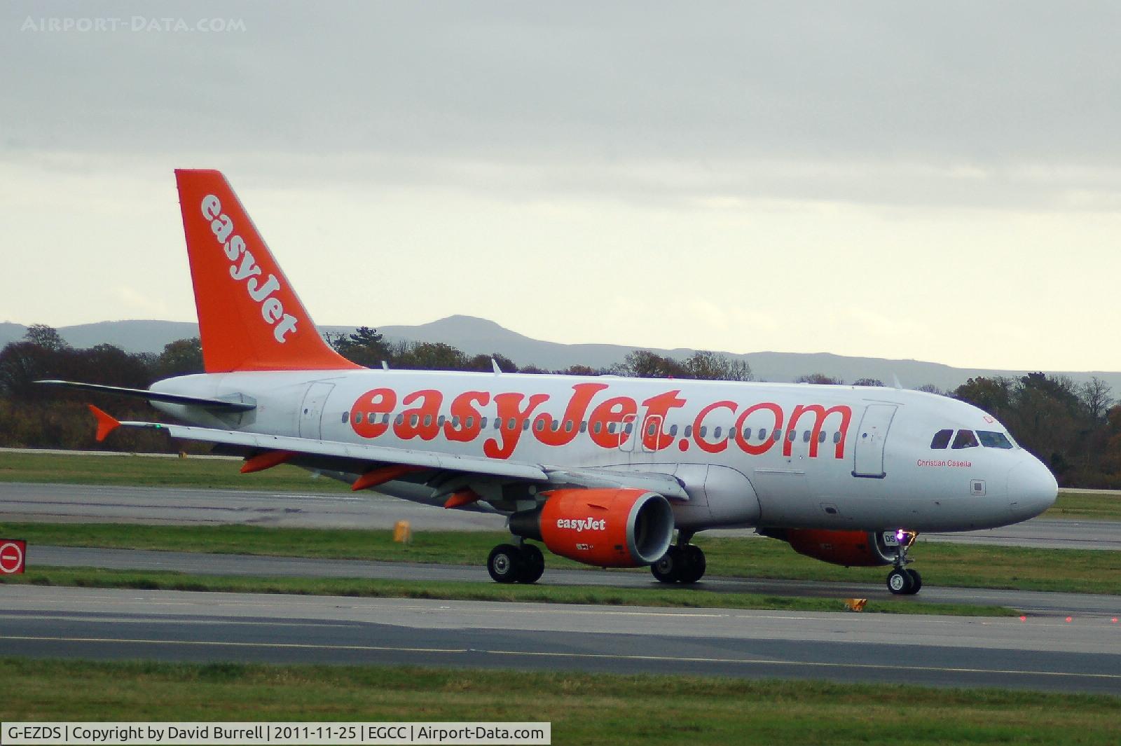 G-EZDS, 2008 Airbus A319-111 C/N 3702, Easyjet Airbus A319-111 taxiing Manchester Airport.