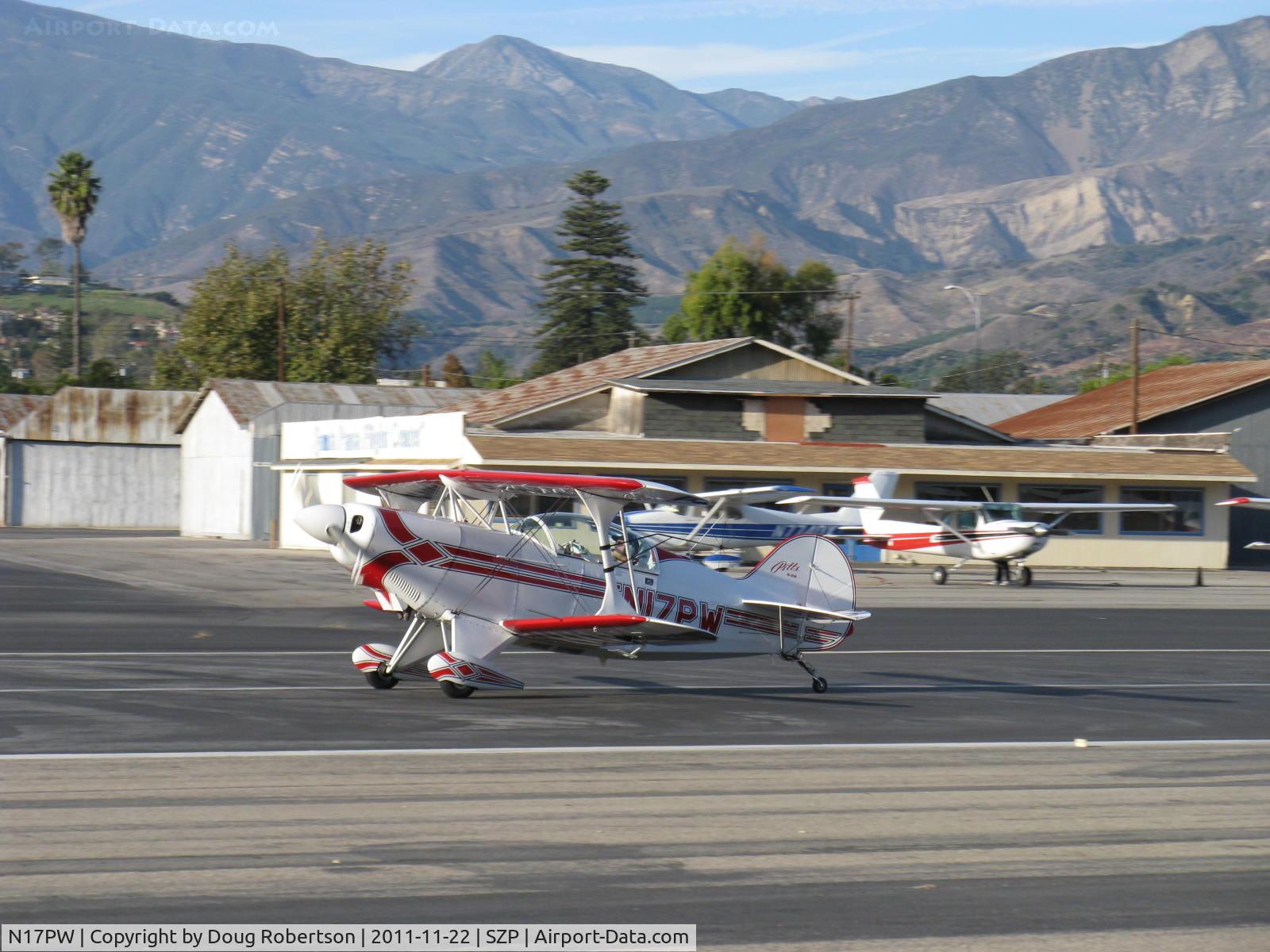 N17PW, 1988 Christen Pitts S-2B Special C/N 5148, 1988 Christen Inds. Inc. PITTS S-2B, Lycoming AEIO-540 260 Hp, landing roll Rwy 22