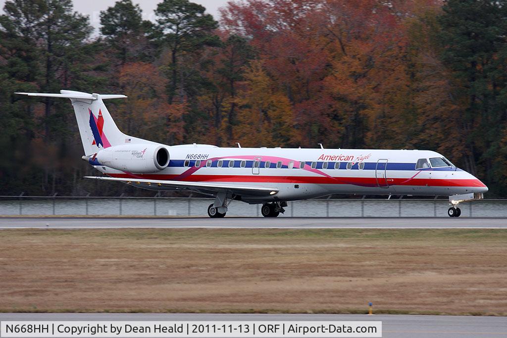 N668HH, 2004 Embraer ERJ-145LR (EMB-145LR) C/N 145785, American Eagle N668HH (FLT EGF4324) on takeoff roll on RWY 23 en route to John F Kennedy Int'l (KJFK).