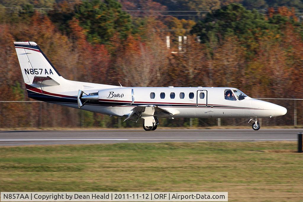 N857AA, 2000 Cessna 550B Citation Bravo C/N 550-0901, JV Service LLC N857AA rolling out on RWY 23 after arrival from Charlottesville-Albermarle (KCHO).