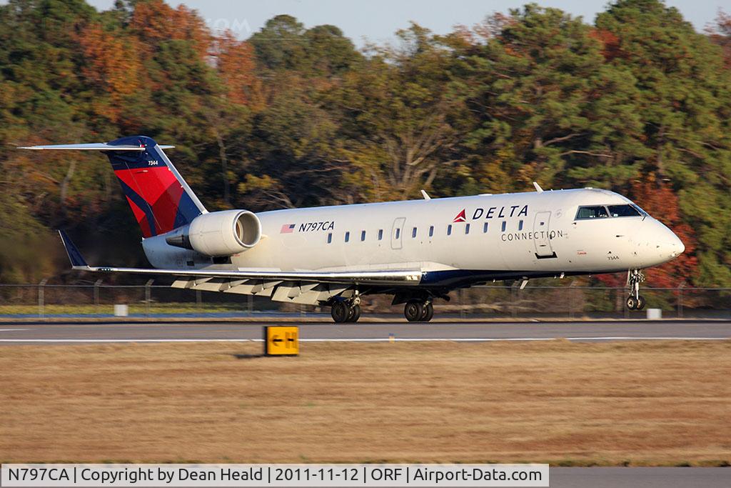 N797CA, 1999 Bombardier CRJ-100ER (CL-600-2B19) C/N 7344, Delta Connection (Comair) N797CA (FLT COM2883) from Detroit Metro Wayne County (KDTW) landing RWY 23.