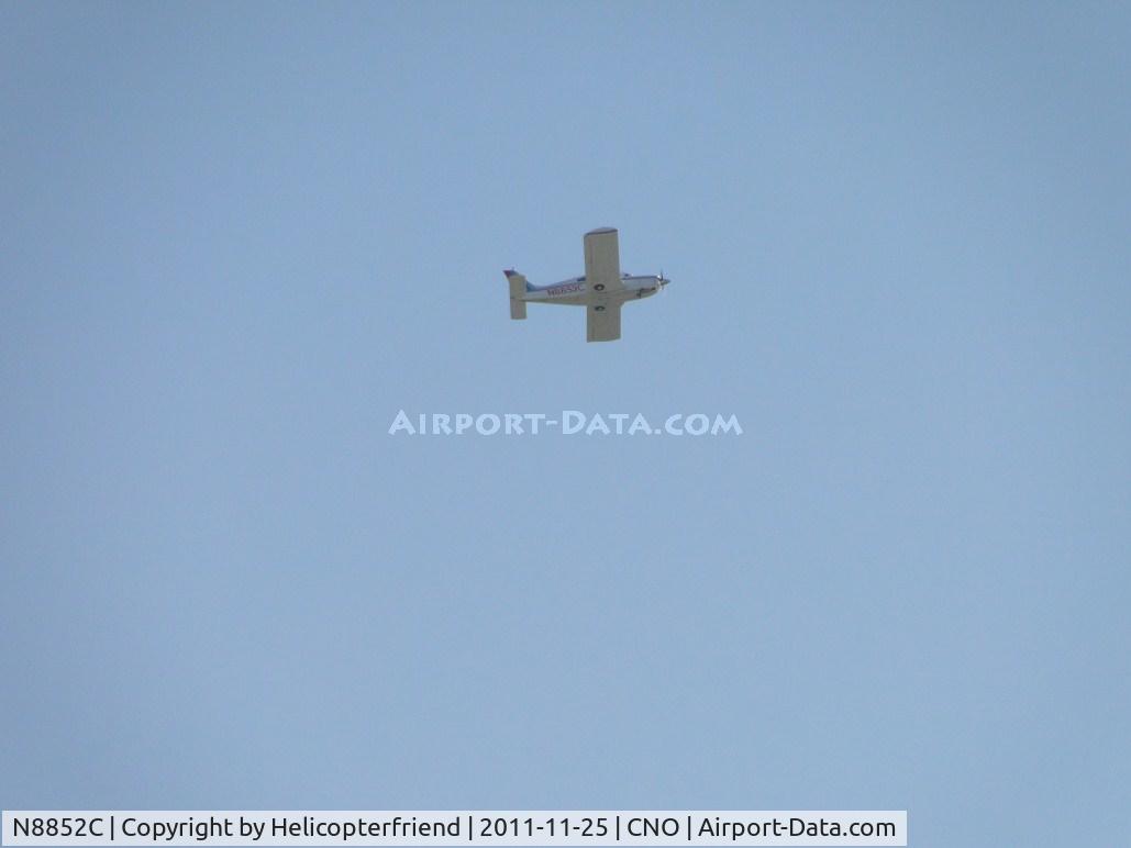 N8852C, 1976 Piper PA-28R-200 C/N 28R-7635184, High pass over the runway headed westbound