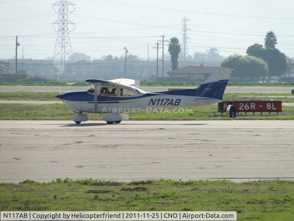 N117AB, 1978 Cessna 172N C/N 17271253, On taxiway November enroute to runway 26R