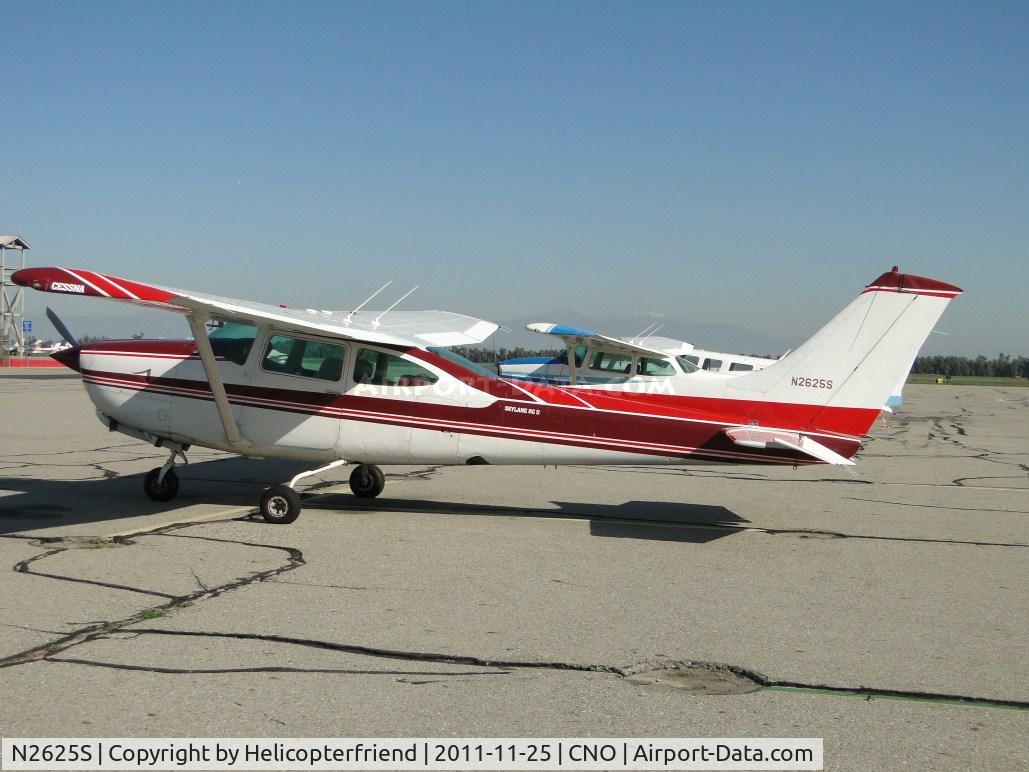 N2625S, 1979 Cessna TR182 Turbo Skylane RG C/N R18201350, Parked in the parking area south of the tower