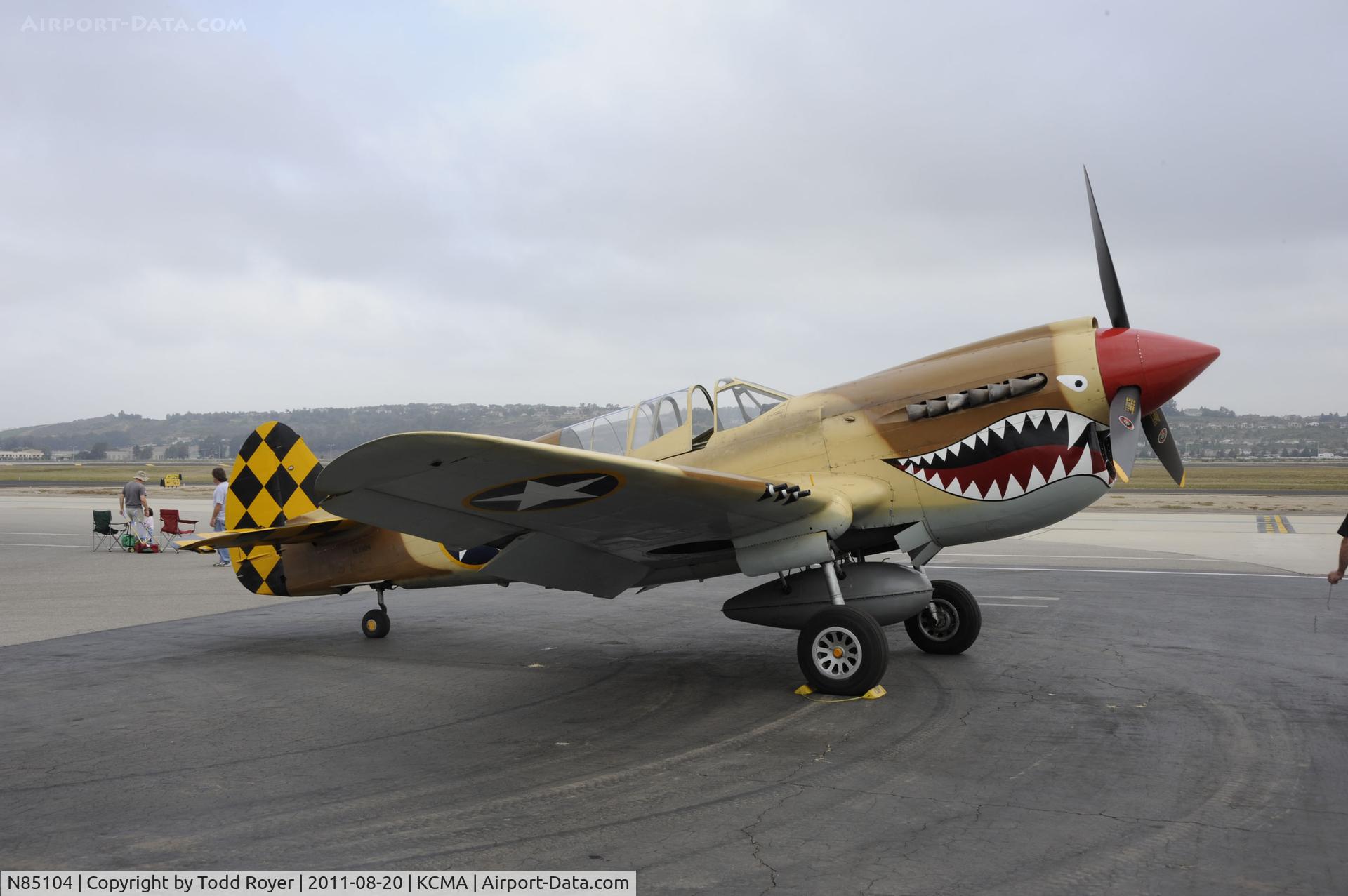 N85104, Curtiss P-40N-5CU Kittyhawk C/N 28954/F858, Camarillo Airshow 2011