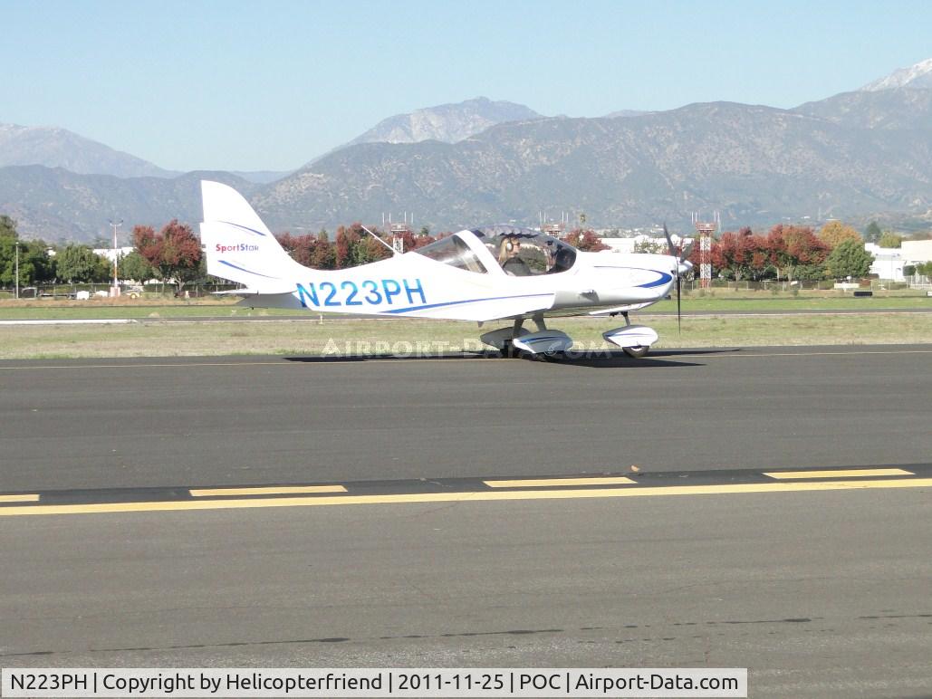 N223PH, 2008 Evektor-Aerotechnik Sportstar SL C/N 20081201, Eastbound on taxiway Sierra heading to runway 26L