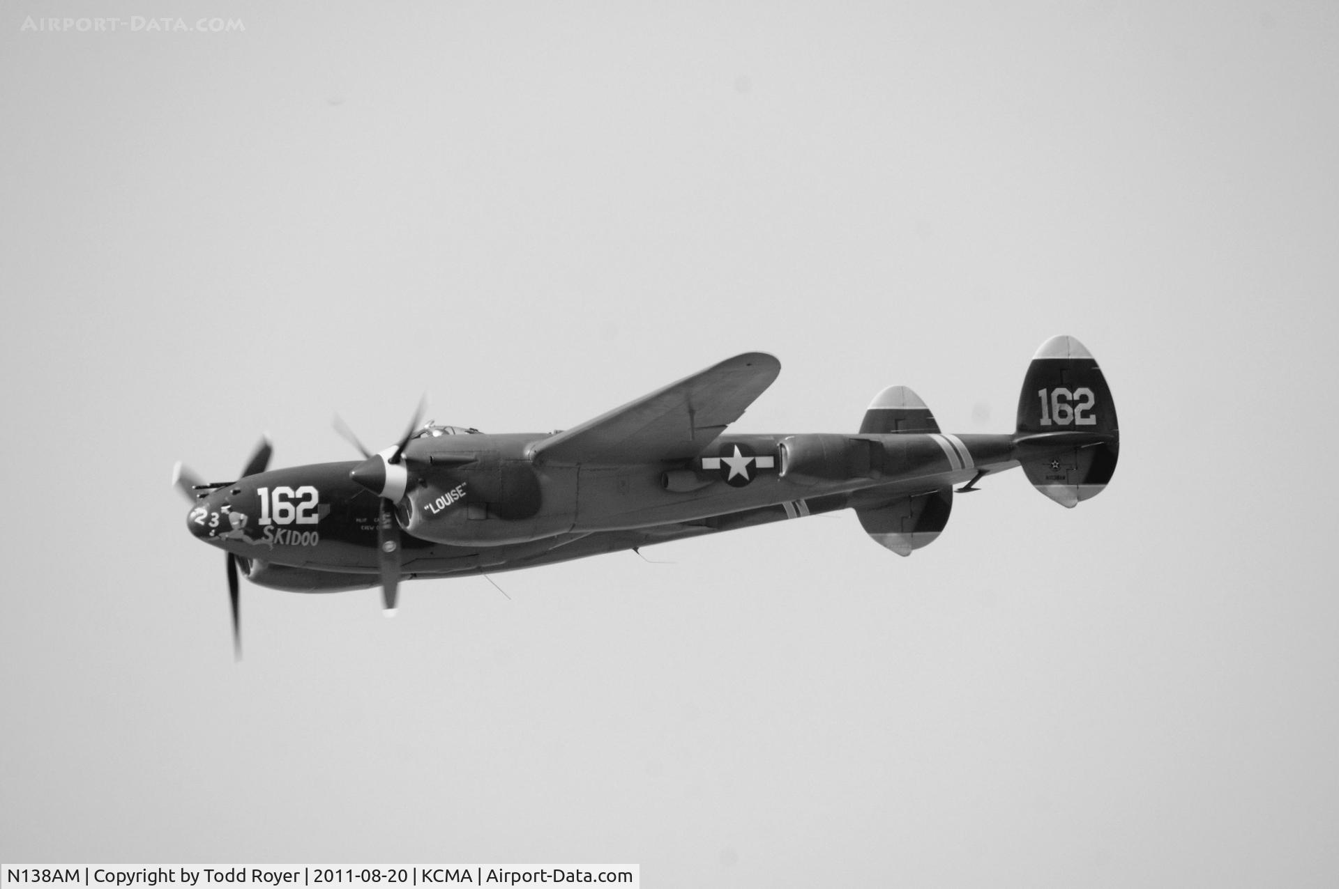 N138AM, 1943 Lockheed P-38J Lightning C/N 44-23314, Camarillo Airshow 2011