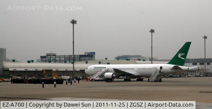 EZ-A700, 2004 Boeing 767-32K/ER C/N 33968, Turkmenistan president visits Shenzhen