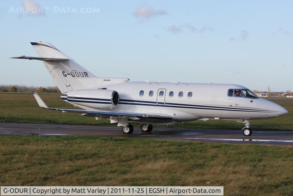 G-ODUR, 2007 Hawker Beechcraft 900XP C/N HA-0041, Deaprting EGSH.