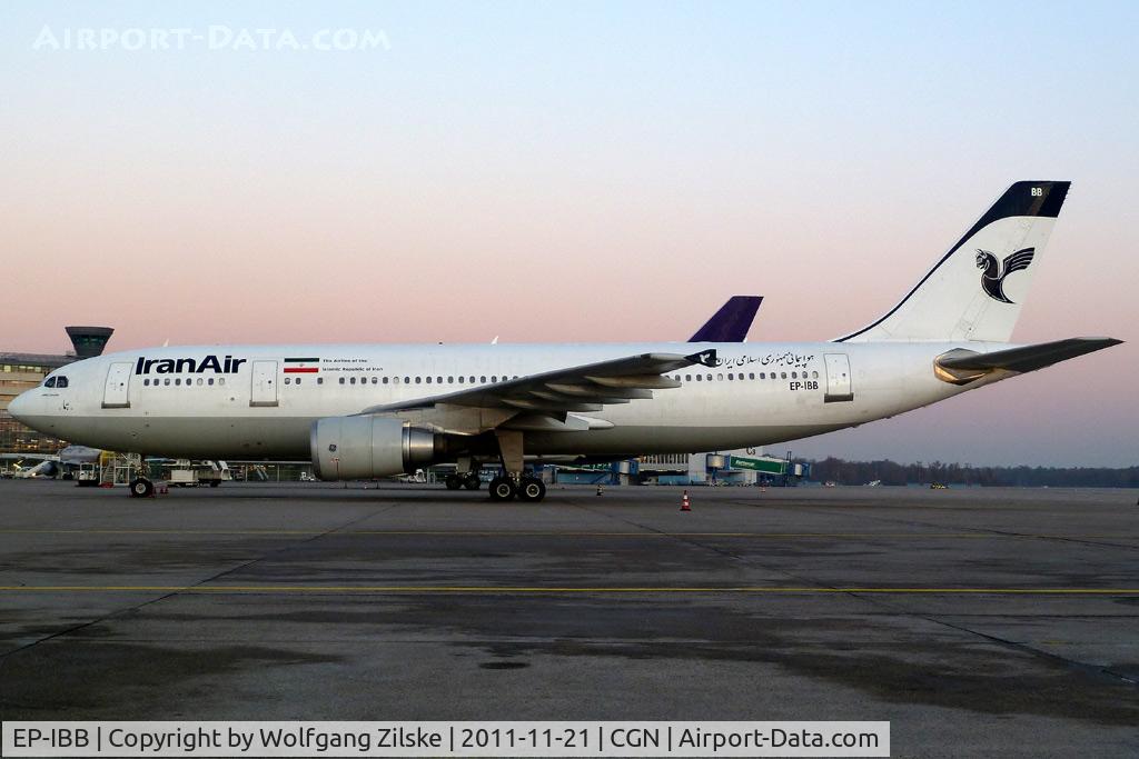 EP-IBB, 1994 Airbus A300B4-605R C/N 727, visitor