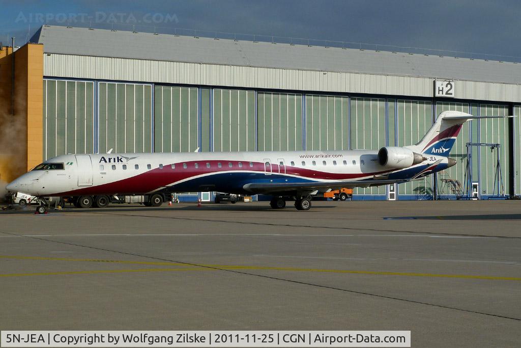 5N-JEA, 2006 Bombardier CRJ-900 (CL-600-2D24) C/N 15058, visitor
