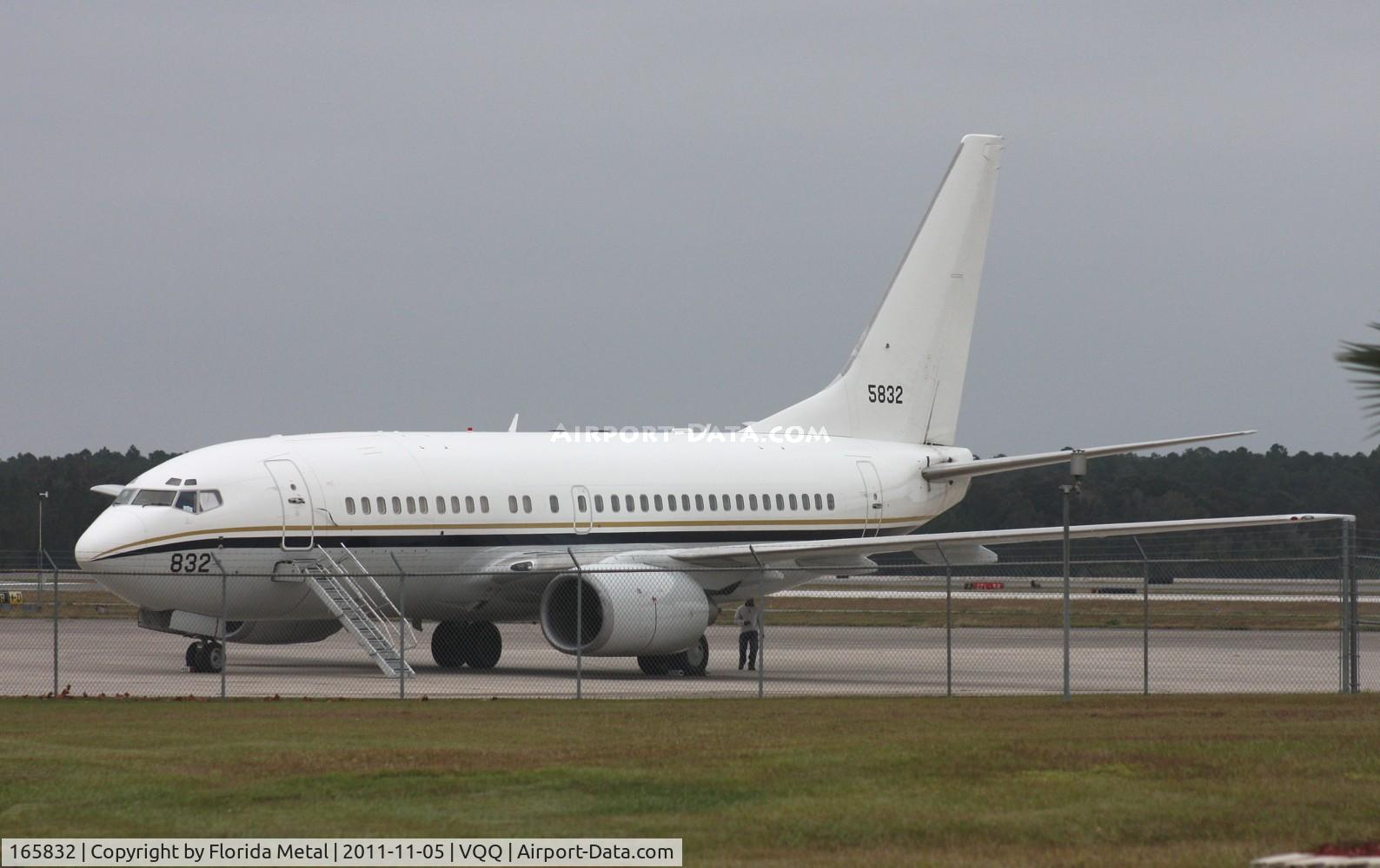 165832, 2001 Boeing C-40A Clipper C/N 30781/742, C-40A