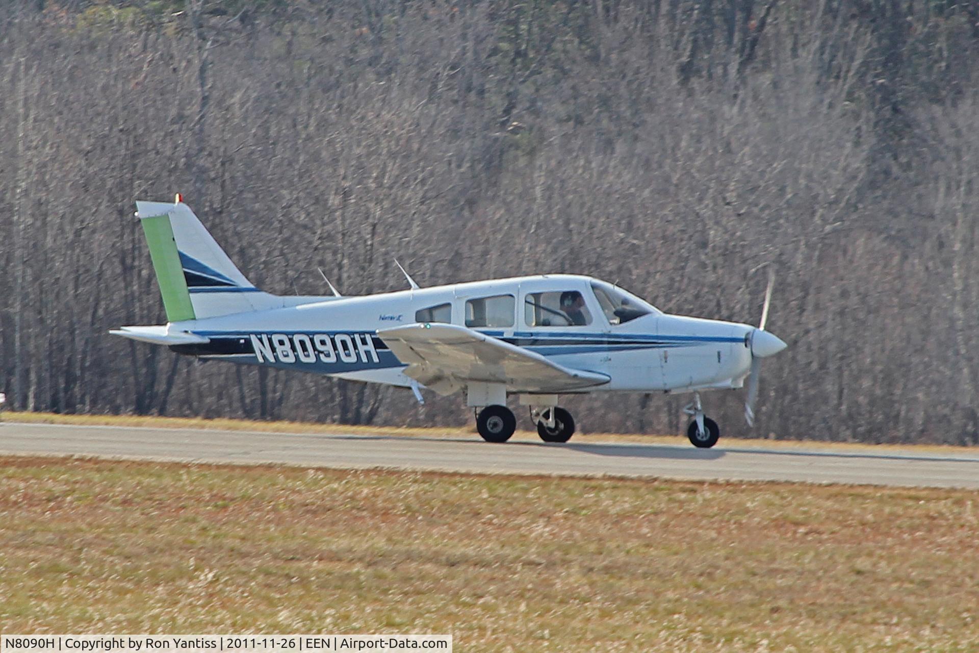 N8090H, 1979 Piper PA-28-161 C/N 28-8016073, Landing, runway 02, Dillant-Hopkins Airport, Keene, NH