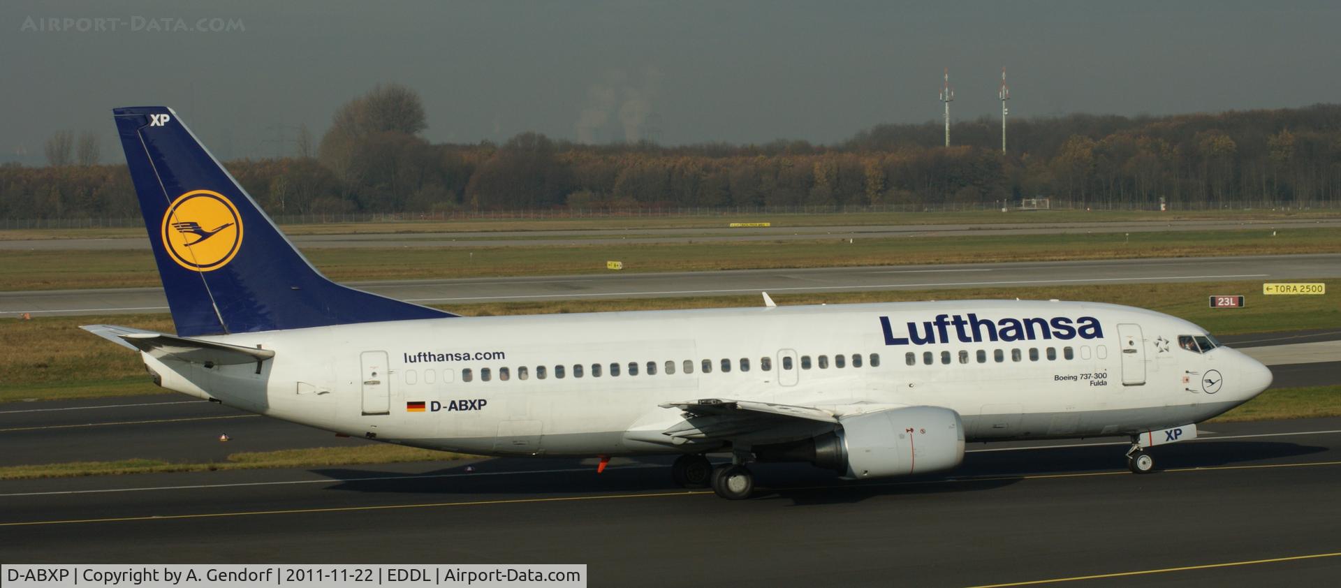 D-ABXP, 1988 Boeing 737-330 C/N 23874, Lufthansa, on the way to Runway 23L for departure at Düsseldorf Int´l (EDDL)
