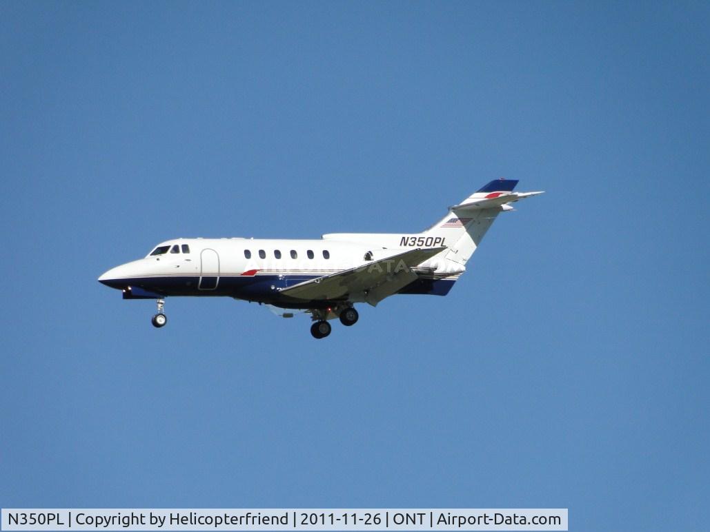 N350PL, 1982 British Aerospace HS.125-700A C/N NA0338, On final for runway 26R