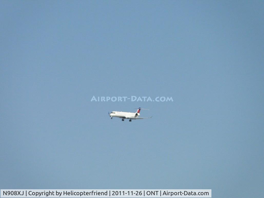 N908XJ, 2007 Bombardier CRJ-900ER (CL-600-2D24) C/N 15140, Turning final from going around