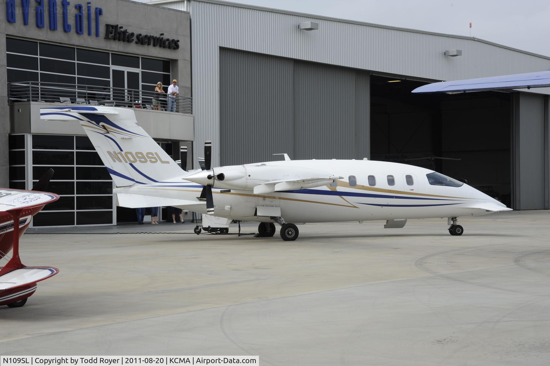 N109SL, 2004 Piaggio P-180 Avanti C/N 1092, Camarillo airport