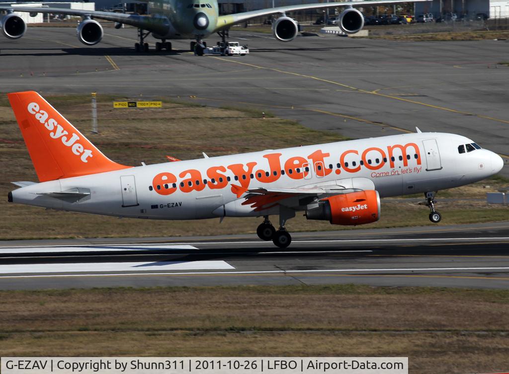 G-EZAV, 2006 Airbus A319-111 C/N 2803, Landing rwy 14R