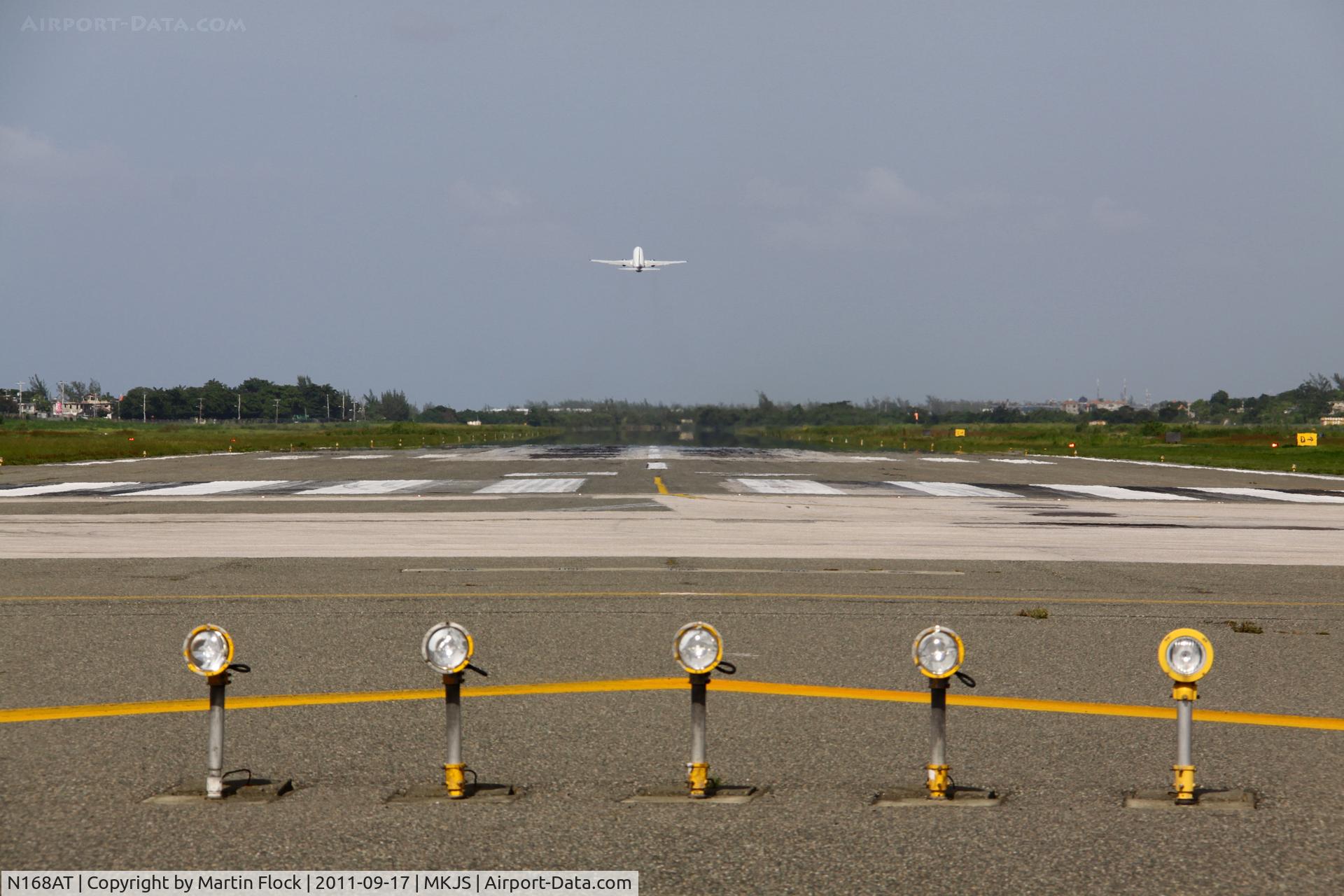 N168AT, 2004 Boeing 737-76N C/N 32653, .....