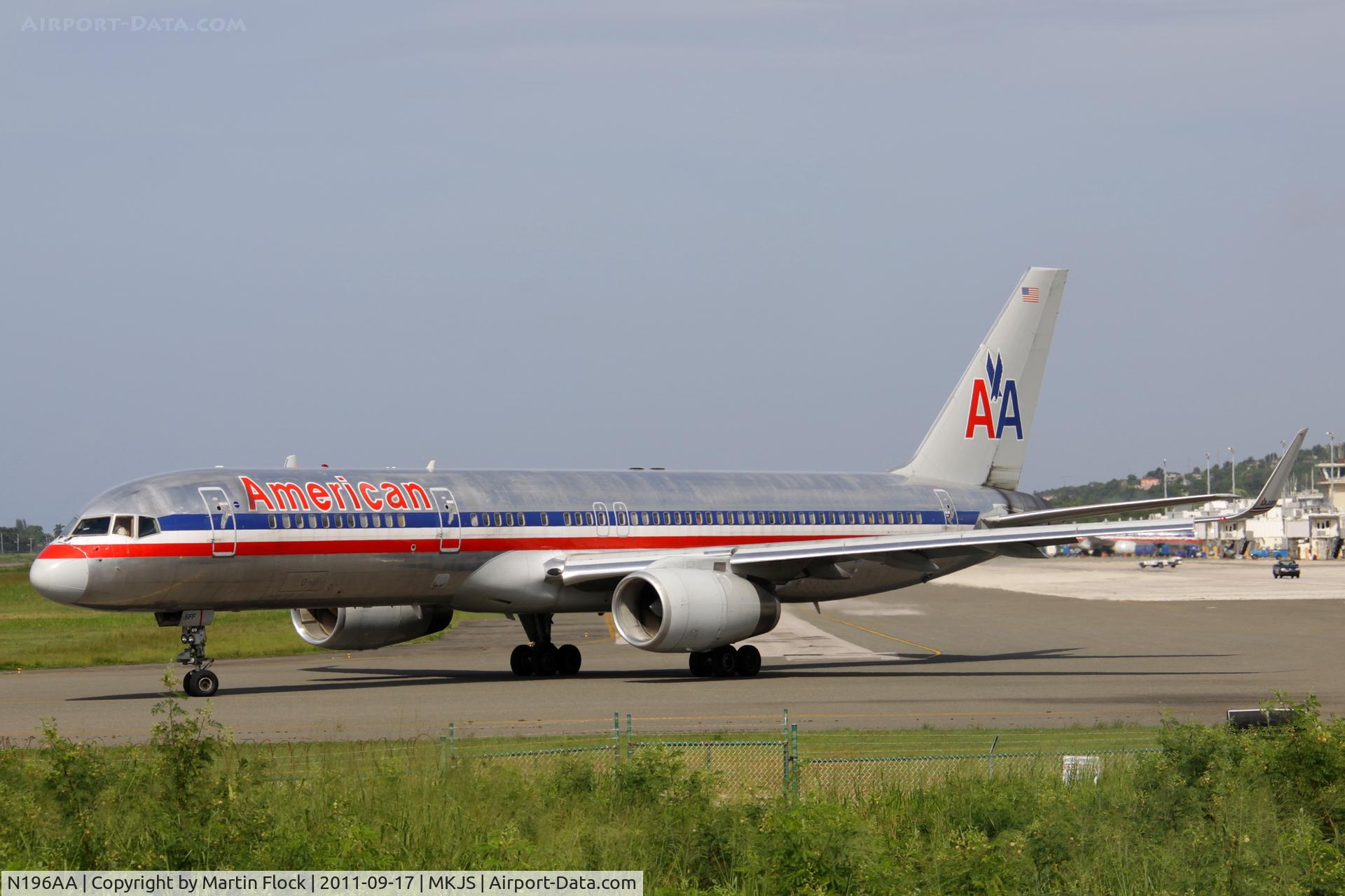 N196AA, 2001 Boeing 757-223 C/N 32390, .....