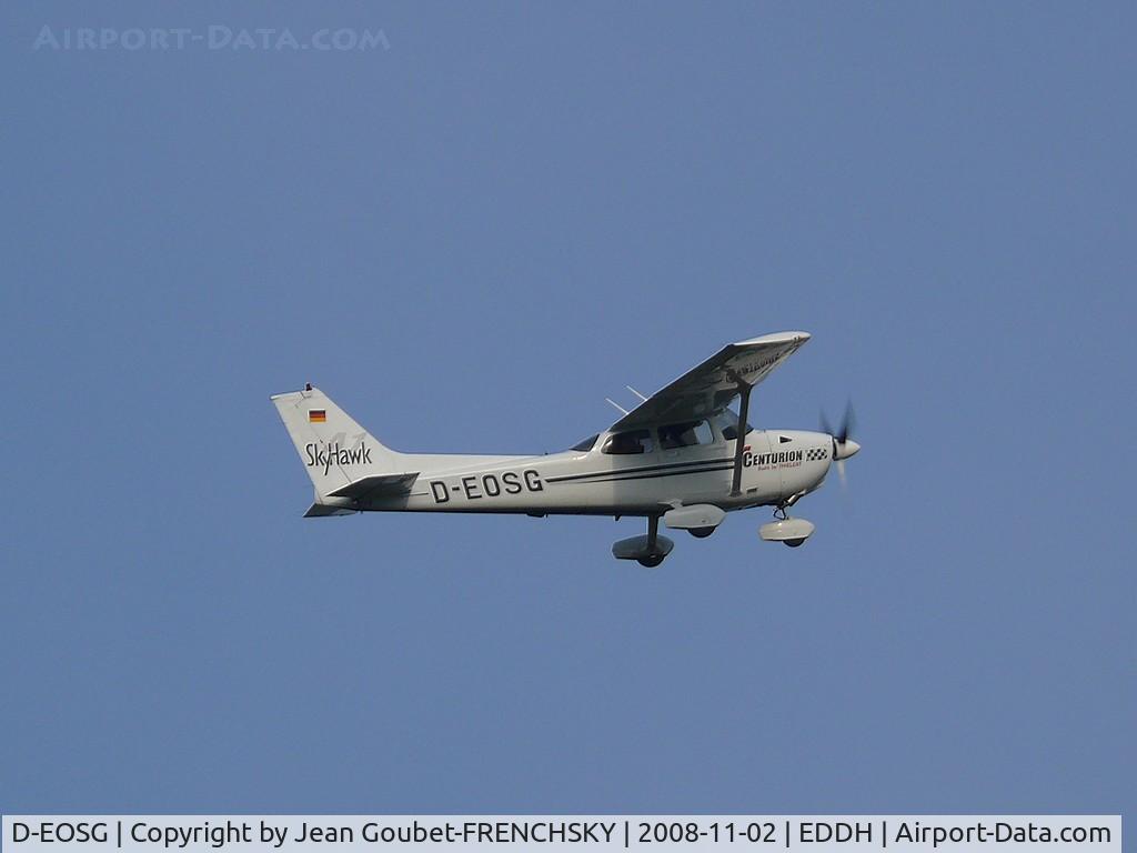 D-EOSG, Cessna 172R C/N 17281200, in flight