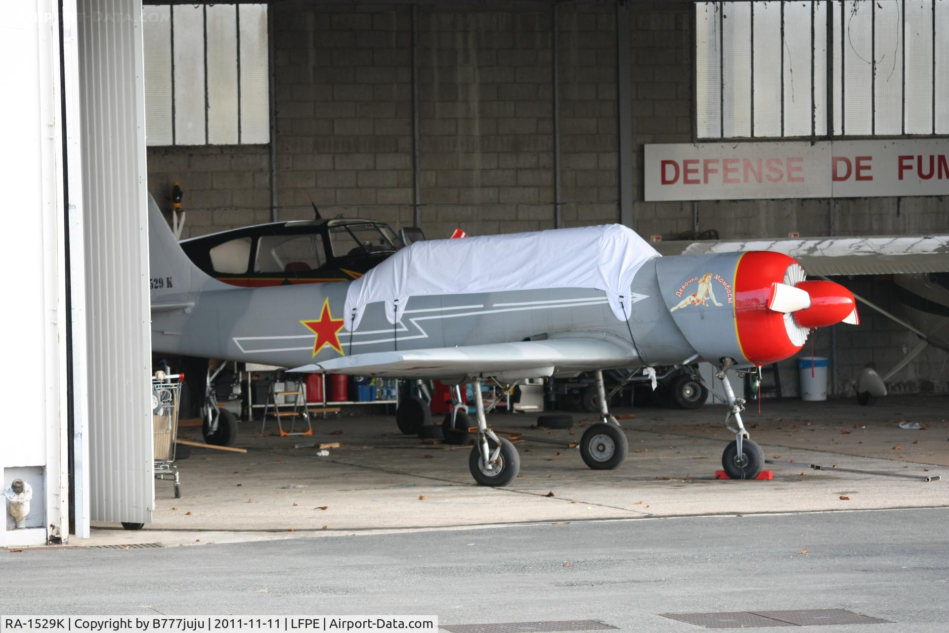 RA-1529K, 1989 Yakovlev Yak-52 C/N 889009, at Meaux